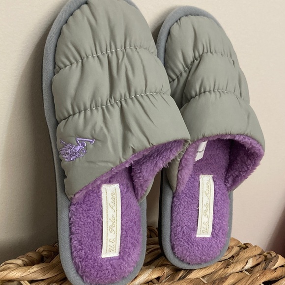 U.S. Polo Assn. Shoes - 🆕 U.S. Polo Assn. Gray Puffer Slippers with Purple Lining!